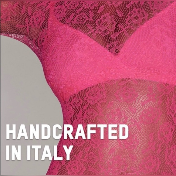 BNWT! SKIMS, WARP KNIT LACE BODYSUIT IN PUNCH / XXS-S, SOLD OUT! π»π - Picture 5 of 7